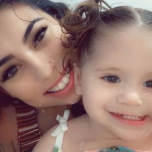 Meet your Posher, Cynthia